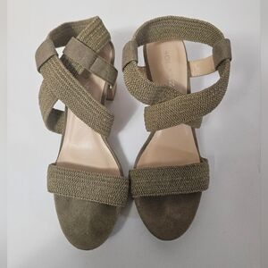 Solanz Green Strappy Low Heel!